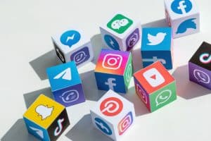 Career in Marketing and Communication | 3CIR